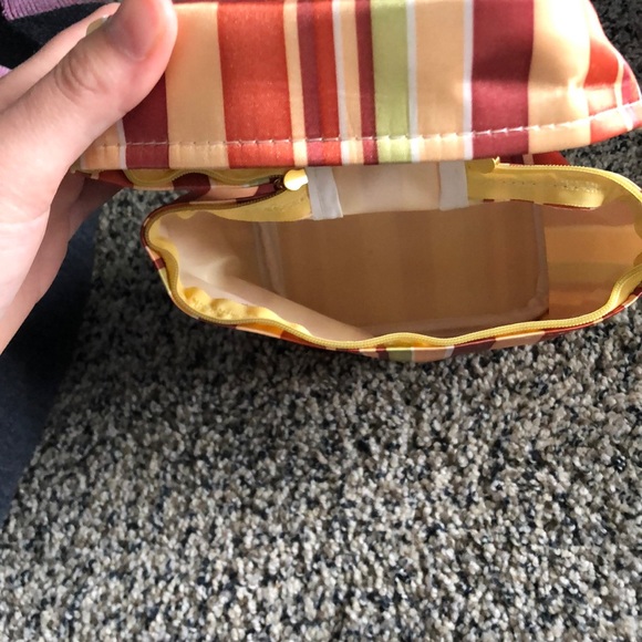 Small makeup bag/case - Picture 2 of 2